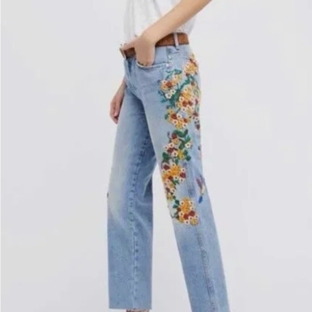 Free People Embroidered Jeans 25